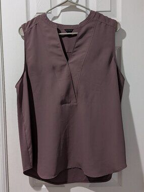 Ann Taylor sleeveless top